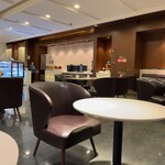 No. 35 China Eastern Lounge - 