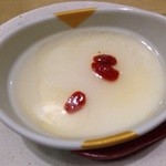 いちかわ - 料理写真:お寿司についてくるデザートの杏仁豆腐