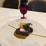 デュ・ヴァン・ハッシシ - ブラックアンガス牛のステーキ、青胡椒クリーム