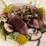 デュ・ヴァン・ハッシシ - ウズラとシャンピニョンのサラダ