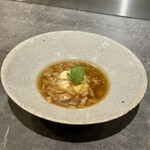 Nose to Tail - キノコと時雨煮の豆腐まんじゅう風仕立て