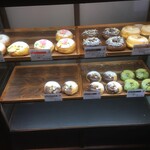 cafe ことだま - ドーナツいっぱい