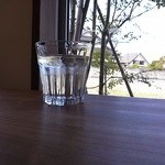 夏cafe - 景色は良くないですが雰囲気はあります