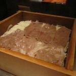 神戸プレジール - お肉も蒸しあがり