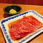 厳選焼肉 一石三鳥 - 山形牛のたたき