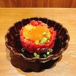 厳選焼肉 一石三鳥 - ユッケ