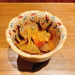 厳選焼肉 一石三鳥 - 本日の逸品(タンの味噌煮込み)