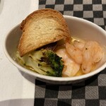 ボールルーム ルーナ - 海老のアヒージョ