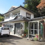 壱弐参 CAFE - 駐車場はお店の右手前です