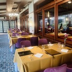 万平ホテル メインダイニングルーム - 内観1