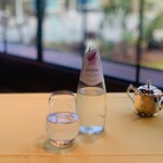 万平ホテル メインダイニングルーム - 1200円：炭酸水