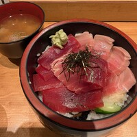 鮨政 西口店 - 【2024/11】中トロ・赤身丼(具だけ大盛)、シャリ小盛 鮨政 西口店 - 【2024/11】中トロ・赤身丼(具だけ大盛)、シャリ小盛