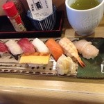 Sushi Yoshi - ランチ にぎり 一人前