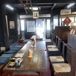 ヨコクラうどん - 旧家側の飲食素敵スペース