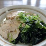 ヨコクラうどん - 鶏チャーはかけ出しも合います