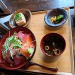 季のすけ食堂 - 季のすけ海鮮丼