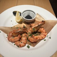 Osteria UVA RARA 横浜 - 海老のフリッター　炭塩