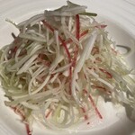 百菜百味 - セロリと紅芯大根のサラダ！口直しに良い！