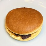 菓子処フレンド由乃 - つぶあんブルーベリーどら焼き