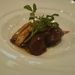 和牛ばら肉と夏牛蒡 ベルギーエシャロットの煮込み