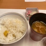 日本料理 桂 - 【飯】季節の御飯　香の物　味噌汁