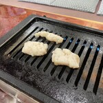 焼肉ホルモンはまえ - ぷるぷるシマチョウ