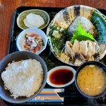 光る海 - 活ホッキ刺定食