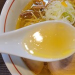 らーめん颯人 - スープ