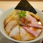 麦と麺助 - たまらんばい