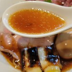 燃えよ麺助 - スープ