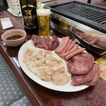 焼肉ホルモンはまえ - 土日限定4品セット ¥3,500-