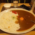 えびすカレー - 生卵トッピング