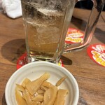新時代 - ハイボールとお通しのメンマ
