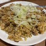 新時代 - 丸皿チャーハン 638円