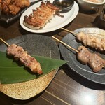 秘伝手羽先唐揚げと地鶏 焼き鳥 和個室 居酒屋 鳥心 - 