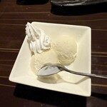 秘伝手羽先唐揚げと地鶏 焼き鳥 和個室 居酒屋 鳥心 - 