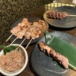 秘伝手羽先唐揚げと地鶏 焼き鳥 和個室 居酒屋 鳥心 - 