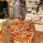 ザ ピッツァバー ON 38TH - 