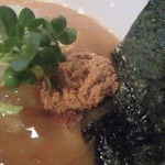 麺屋 中川會 - 【再訪】ラーメンの魚粉