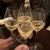 ラ モデスティ - 乾杯