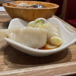 太陽のトマト麺withチーズ - 太陽のミートチーズラーメン＋味玉＋Bセット(水餃子、ちびリゾ)