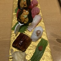 おやじ最後の握り 心斎橋店 - ウニ 、中トロ、真タイ，うなぎ、生タコ、芽ねぎ
