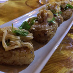 沖縄ぬ隠れ家 NI-NI - ちりめん味噌おにぎり(2個) 580円