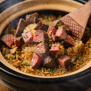 『名物』土鍋ガーリックライス