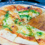 BistroW - 土日祝日はピザも食べ放題！