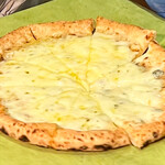 BistroW - 土日祝日はピザも食べ放題！