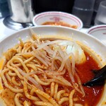 蒙古タンメン中本 - もっちもちの麺