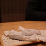 交番通り 四十 - 牡蠣の春巻き