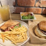 J.S. BURGERS CAFE ららぽーとEXPOCITY店 - 