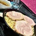 麺屋永吉 花鳥風月 - 大きなチャーシューもメンマも手作り！